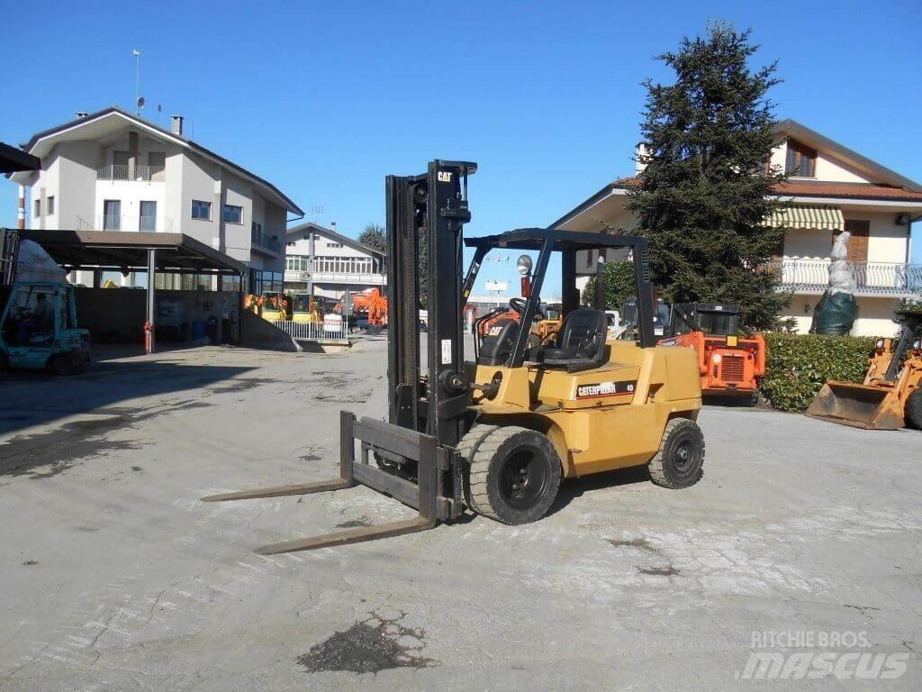 CAT DP40KL Diesel Forklifts