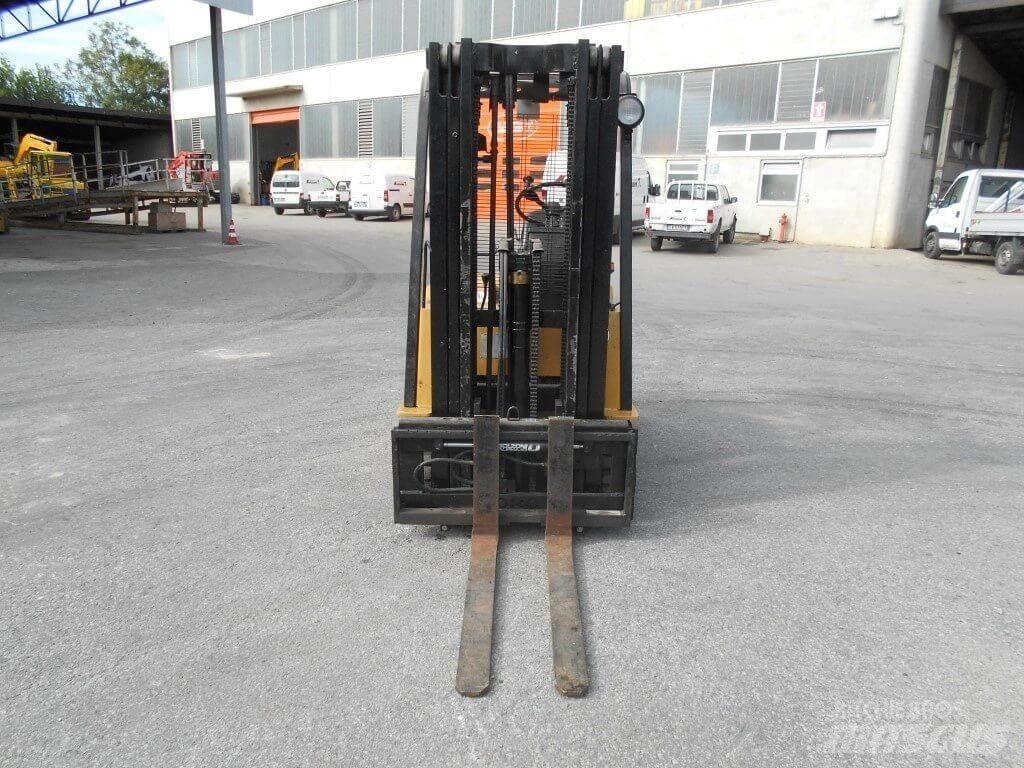 CAT F35 Electric Forklifts