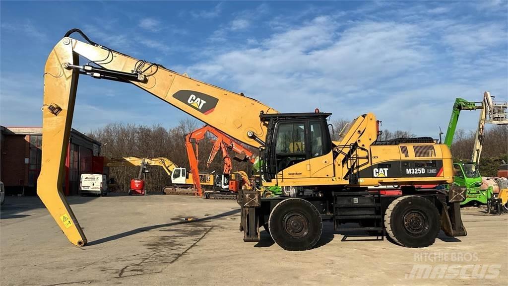 CAT M325D 4X4 Wheeled Excavators