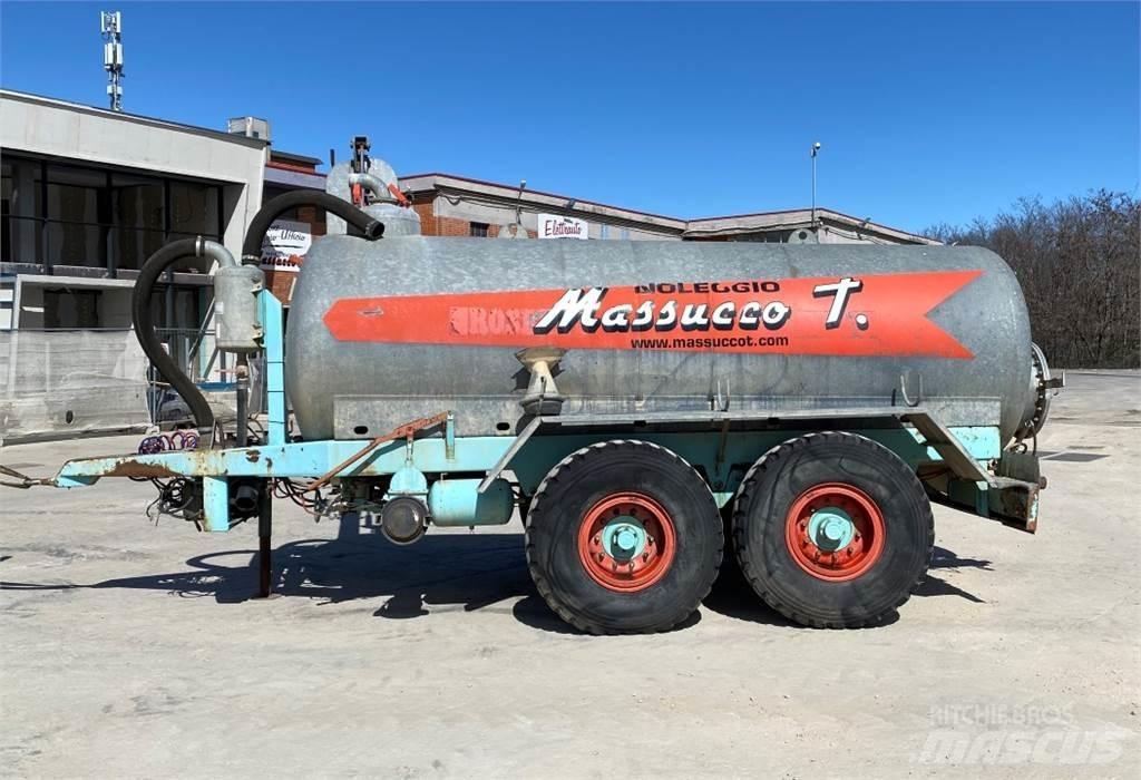 CM 100/A Tank Trucks