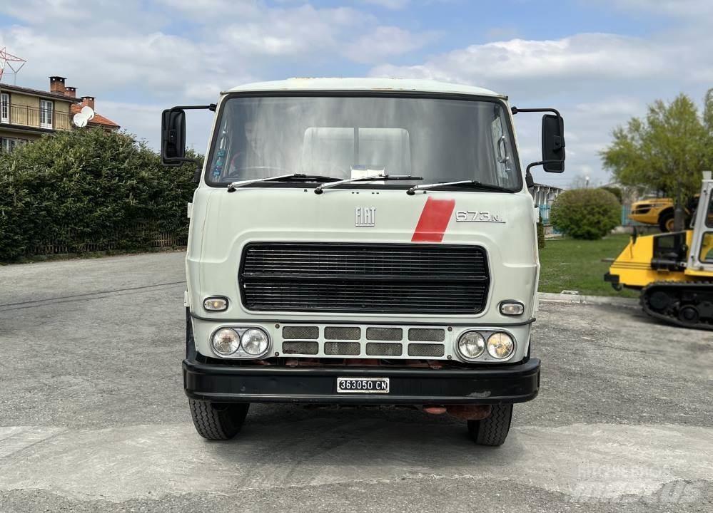 Fiat 673N 4X2 Other Trucks