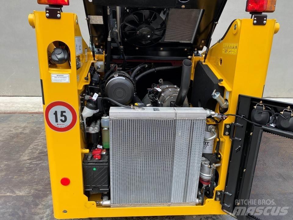 Gehl R190 Skid Steer Loaders