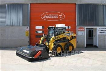 Gehl V270 Skid Steer Loaders