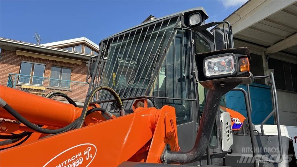 Hitachi ZW220-5B Wheel Loaders