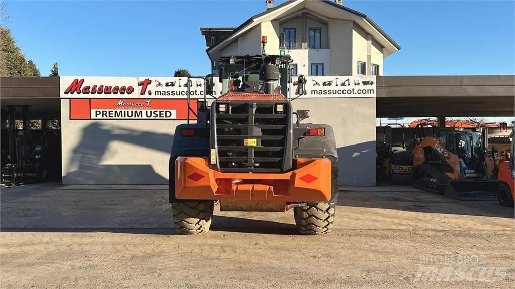Hitachi ZW220-6 Wheel Loaders