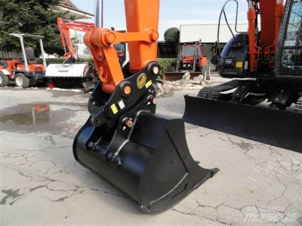 Hitachi ZX135 US-6 Forestry Excavators