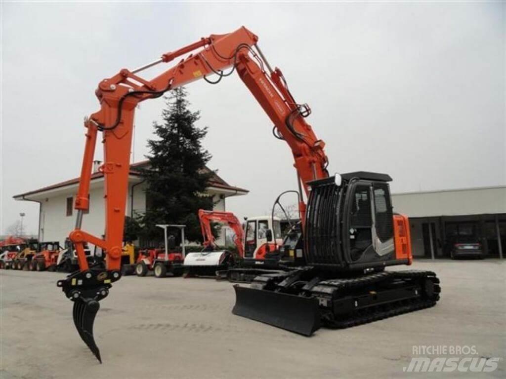 Hitachi ZX135 US-6 Forestry Excavators
