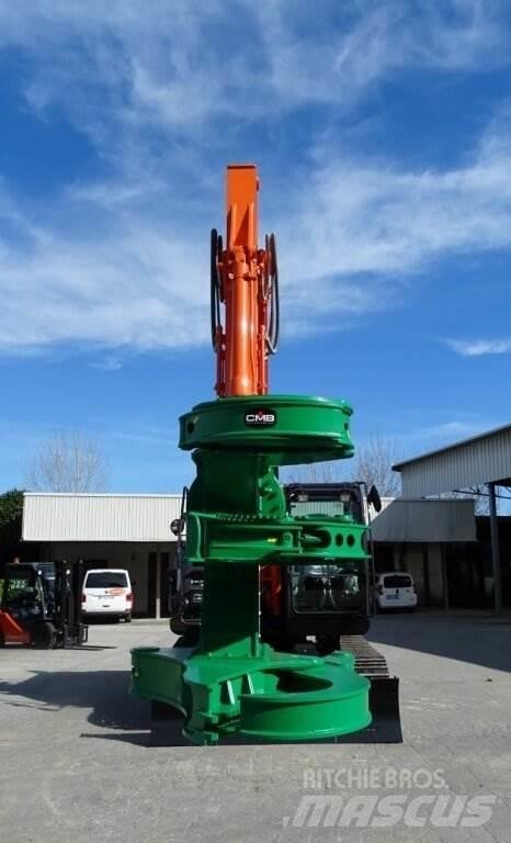 Hitachi ZX135US-6 Forestry Excavators