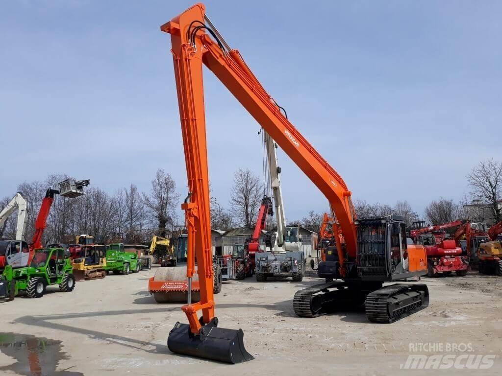 Hitachi ZX250LCN -3 SLF Crawler Excavators