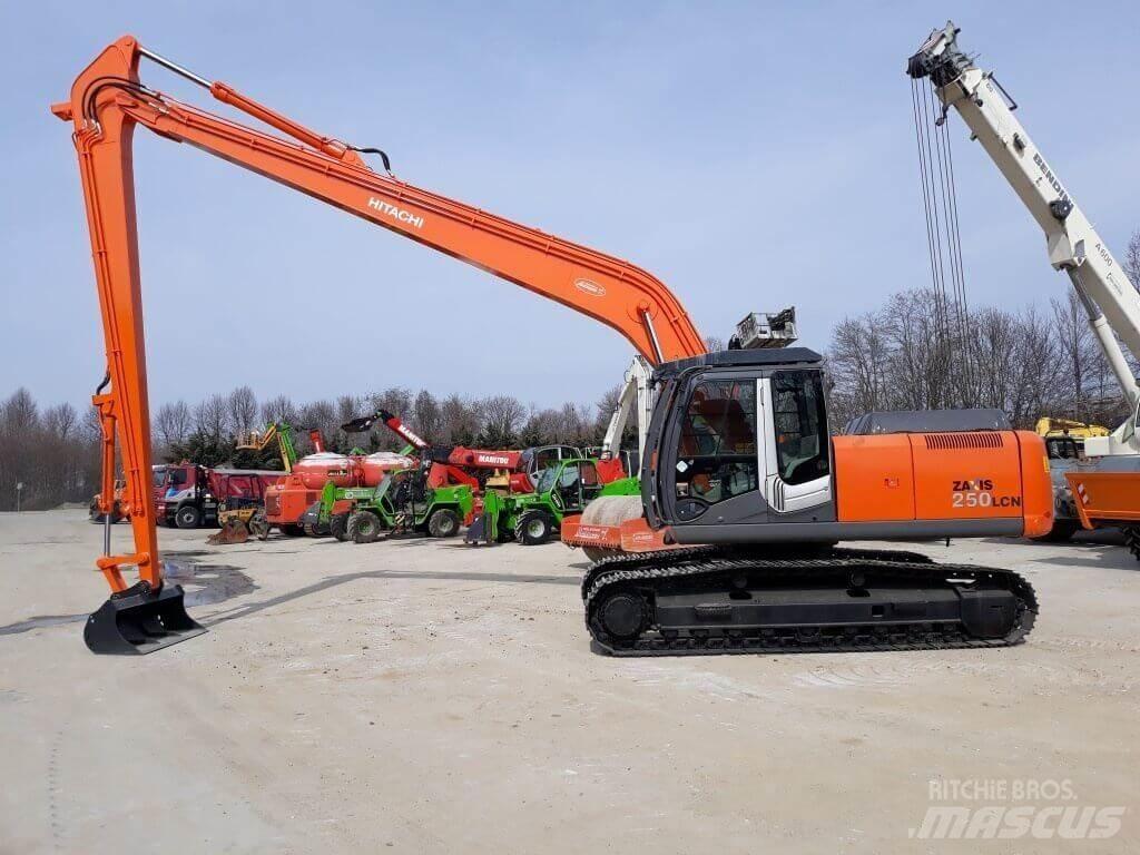 Hitachi ZX250LCN -3 SLF Crawler Excavators