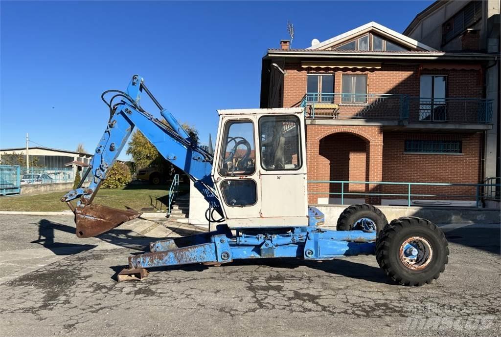  Kamo 3CX Forestry Excavators