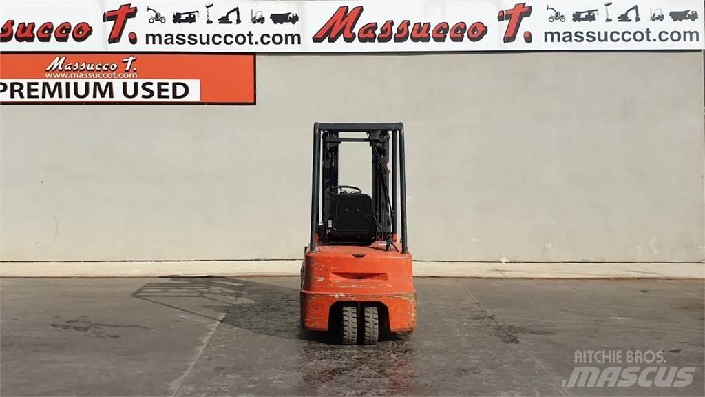 Linde E15 Electric Forklifts