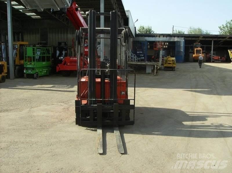 Linde E20 Electric Forklifts