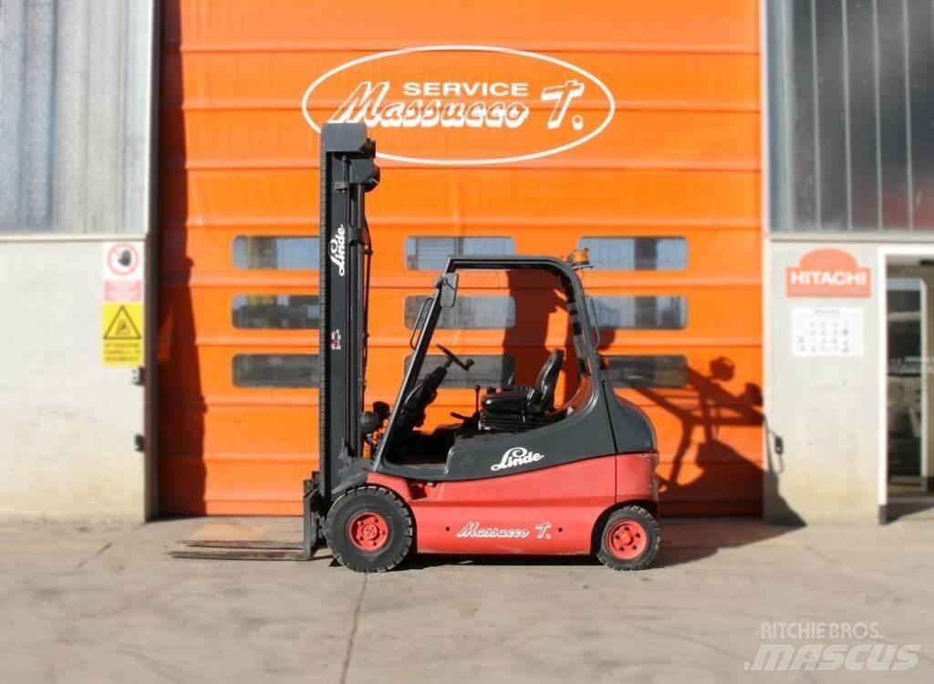 Linde E25-01 Electric Forklifts