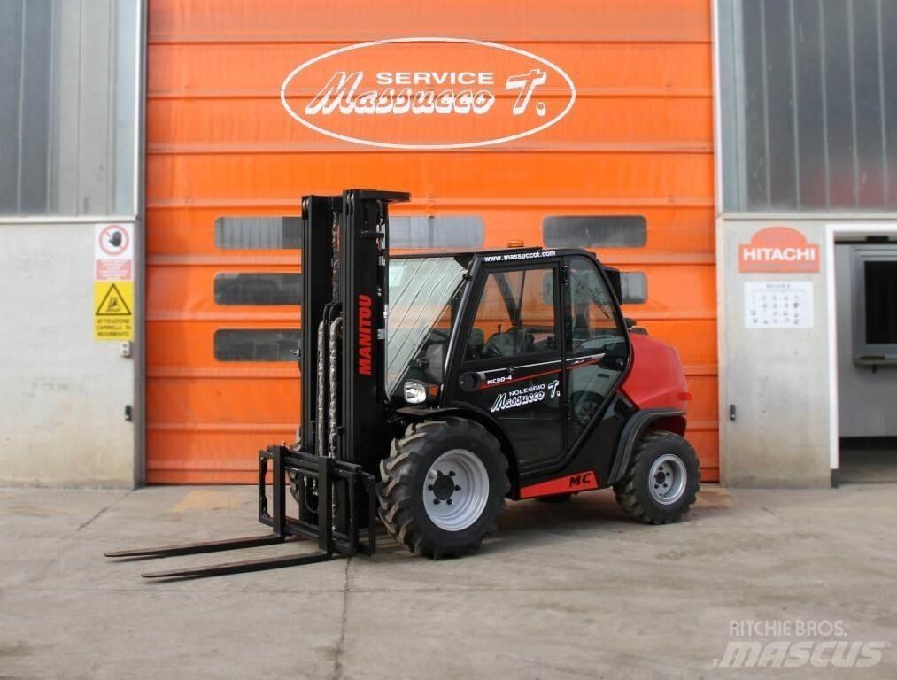 Manitou MC30-4 DK 4X4 Rough Terrain Trucks