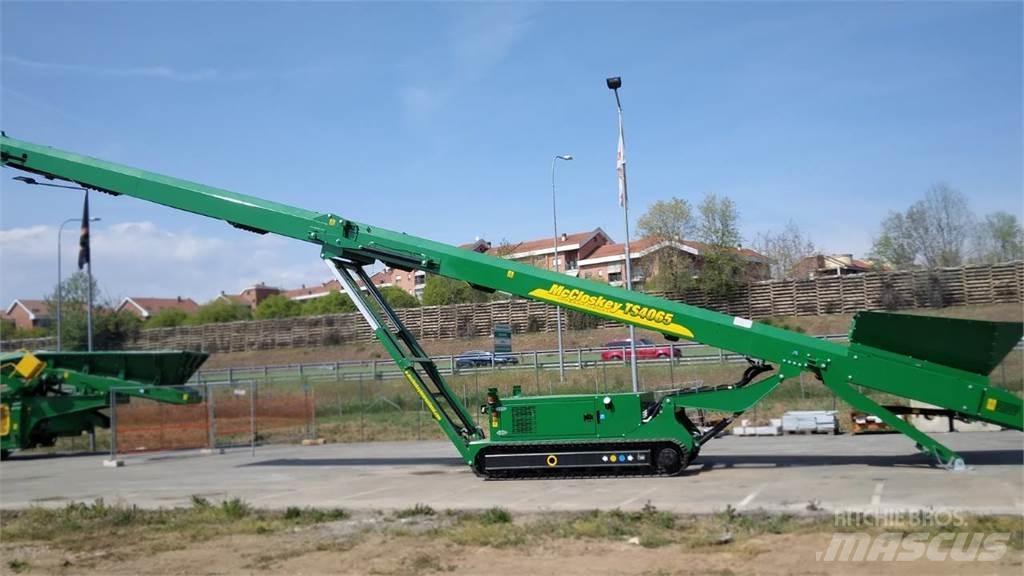 McCloskey TS4065 V2 Conveyors