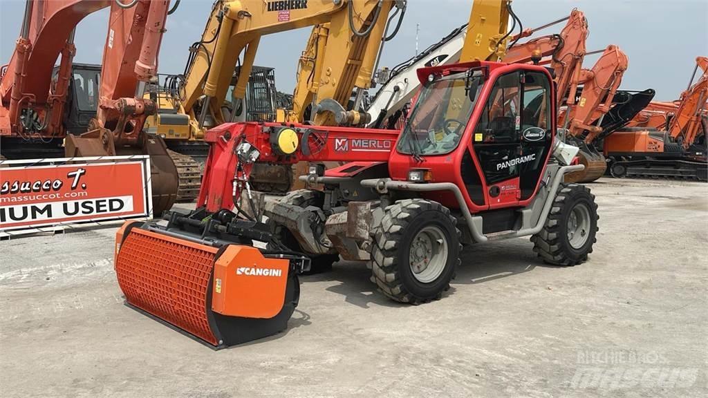 Merlo P38.13 LOX Telescopic Handlers