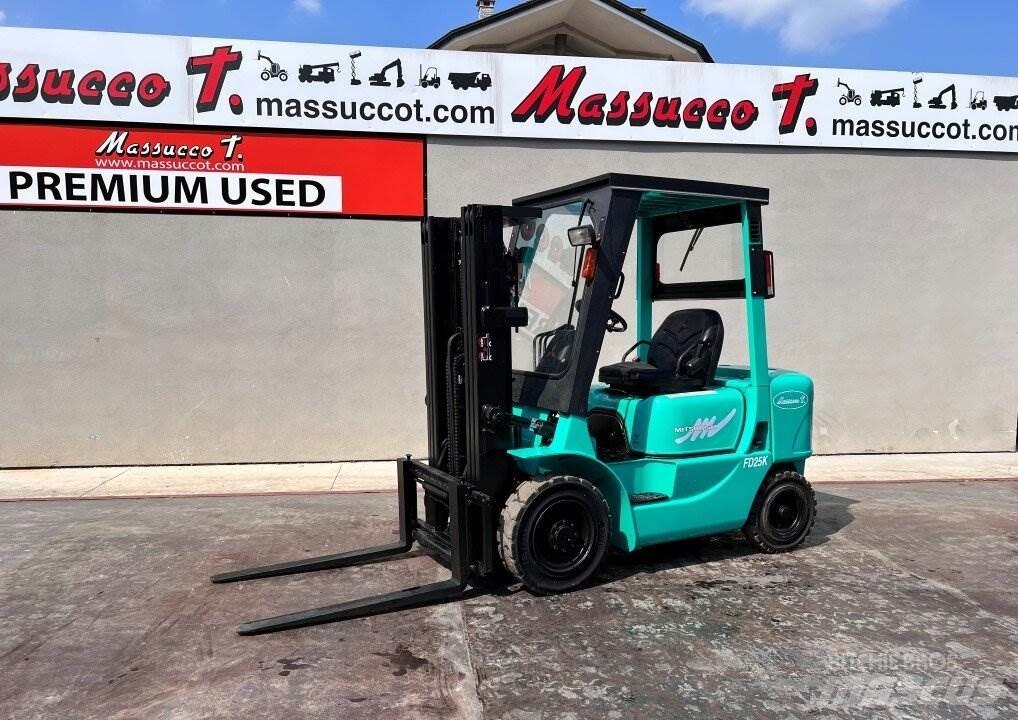 Mitsubishi FD25K Diesel Forklifts