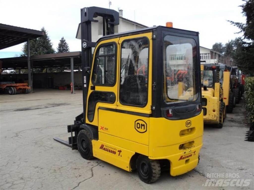 OM EU 30 Electric Forklifts
