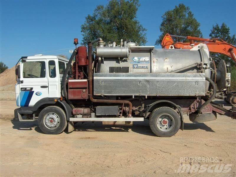 Renault VI-40ACJ3 Vacuum Trucks