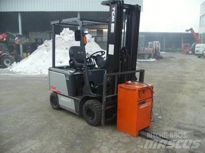 TCM FB25-7 Electric Forklifts