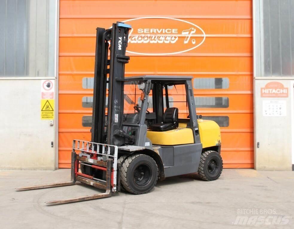 TCM FD40T2 Diesel Forklifts