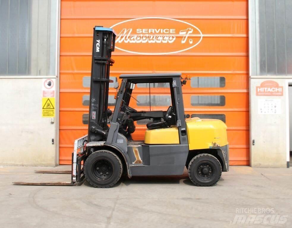 TCM FD40T2 Diesel Forklifts