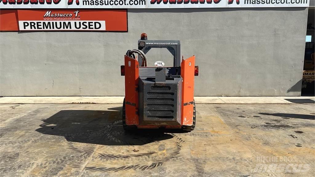 Thomas K680 Skid Steer Loaders