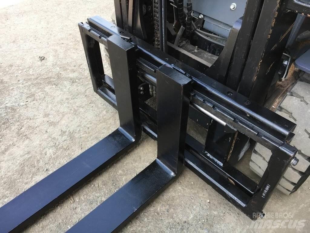 Toyota 7FBMF25 Electric Forklifts