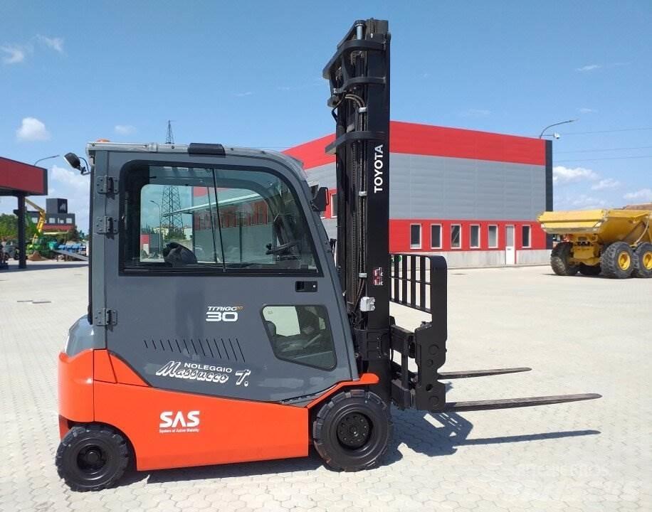 Toyota 8FBMT30 Electric Forklifts