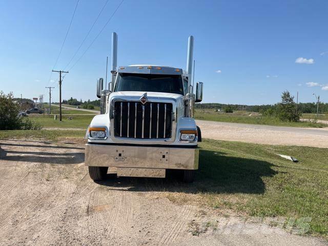 International HX Conventional Trucks / Tractor Trucks