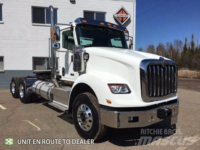 International HX Conventional Trucks / Tractor Trucks