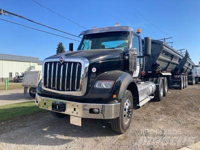 International HX Conventional Trucks / Tractor Trucks