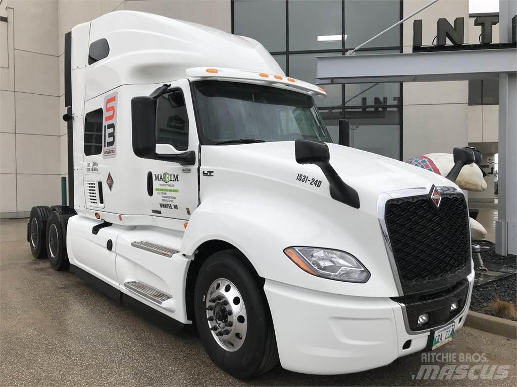 International LT Conventional Trucks / Tractor Trucks