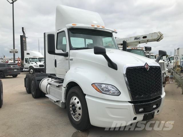 International LT Conventional Trucks / Tractor Trucks