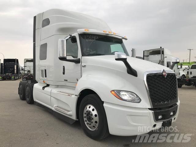 International LT Conventional Trucks / Tractor Trucks