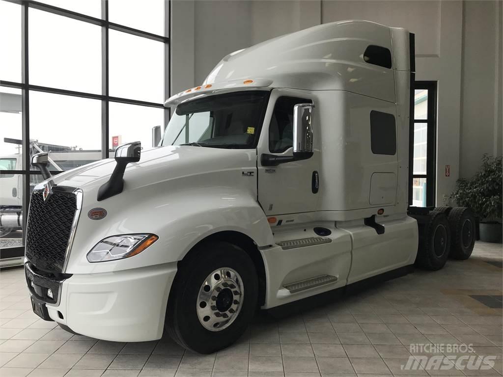 International LT Conventional Trucks / Tractor Trucks