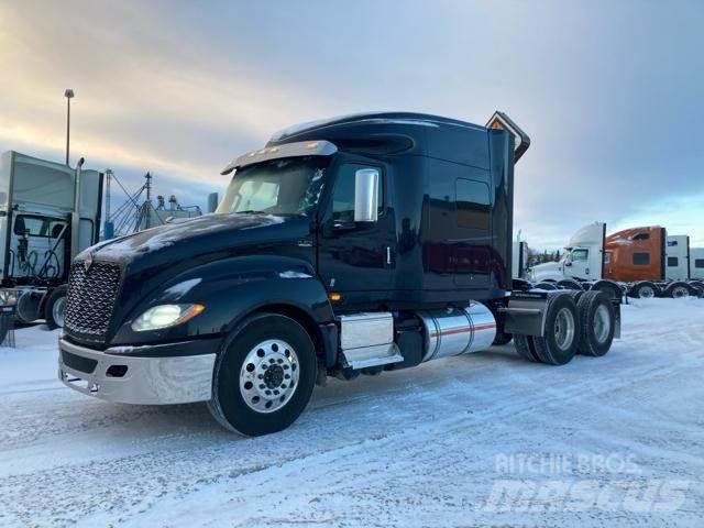 International LT Conventional Trucks / Tractor Trucks