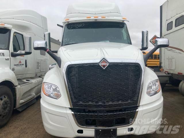 International LT Conventional Trucks / Tractor Trucks