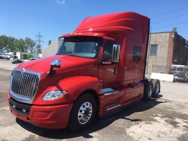 International LT Conventional Trucks / Tractor Trucks