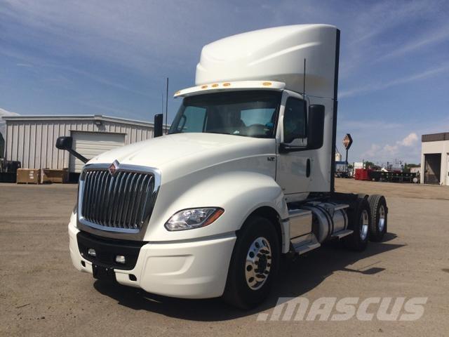 International LT Conventional Trucks / Tractor Trucks