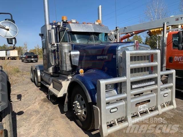 Kenworth W900 Conventional Trucks / Tractor Trucks