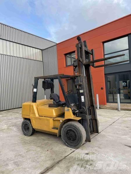 CAT DP40KL Misc Forklifts