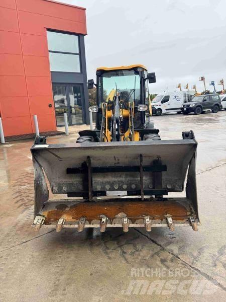 JCB 406 Wheel Loaders