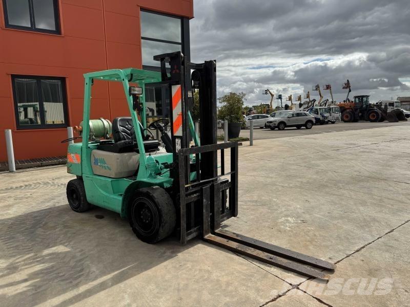 Mitsubishi FG30 Misc Forklifts