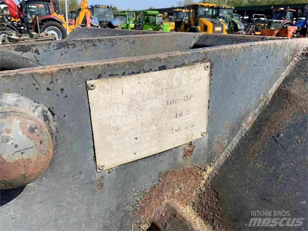  8Ft Wide Tiptoe Bucket Farm Equipment - Others