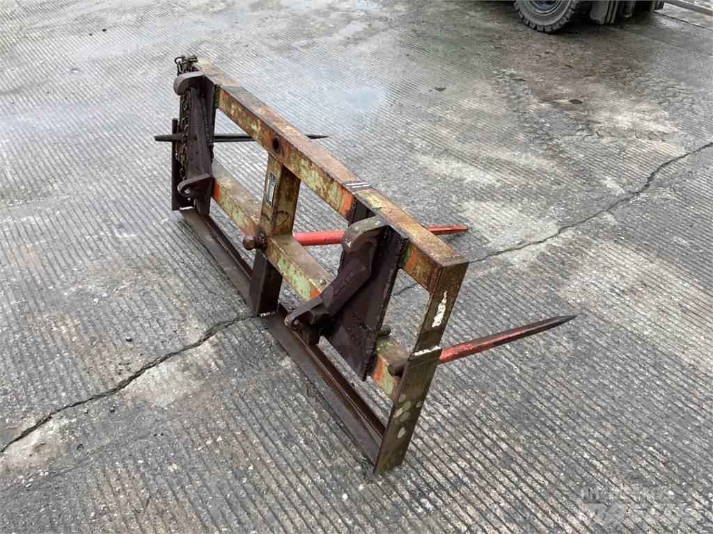 Browns Bale Spike Farm Equipment - Others