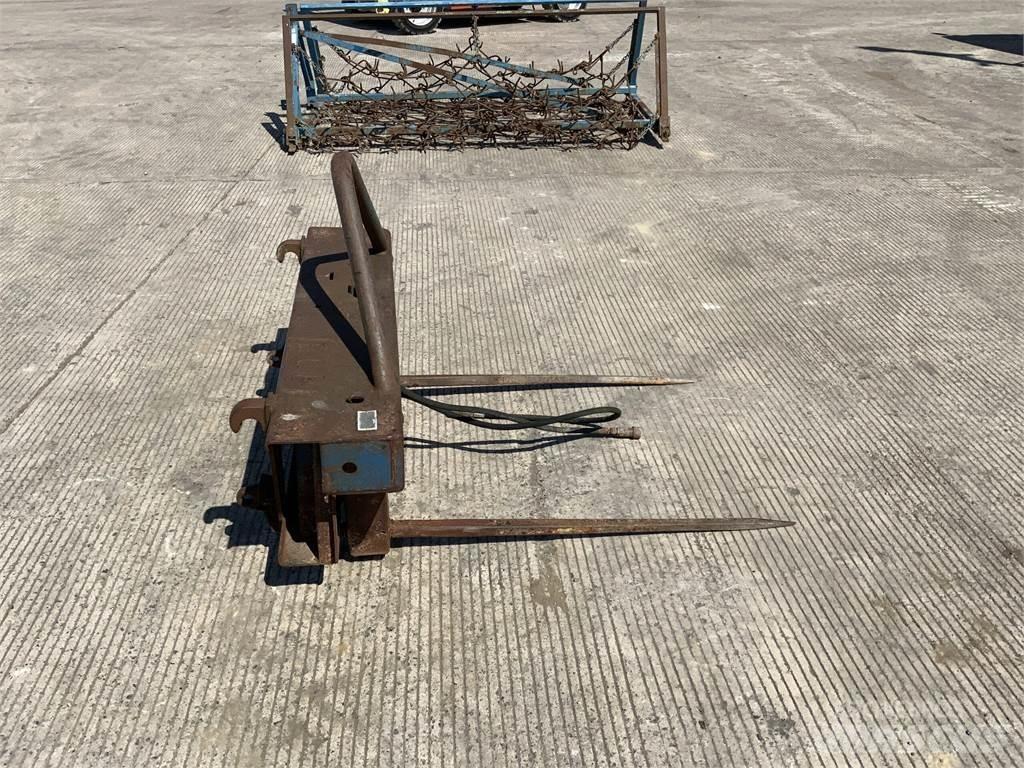  Hyd Bale Spike Farm Equipment - Others
