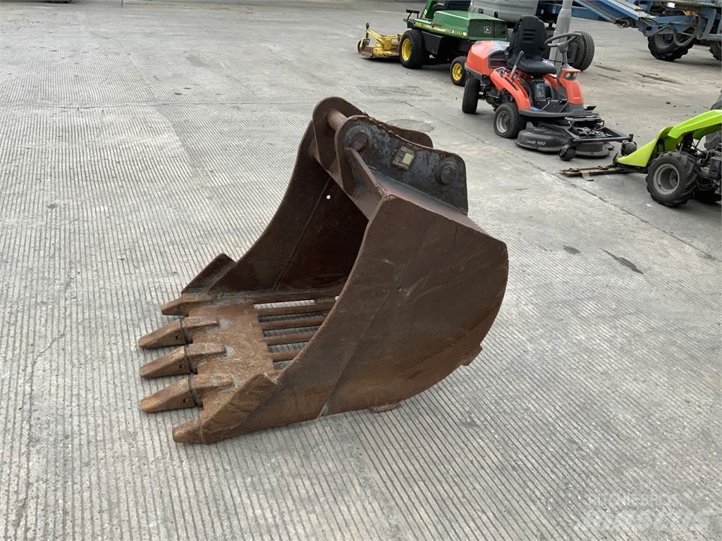  Riddle Bucket BW 3FT Farm Equipment - Others