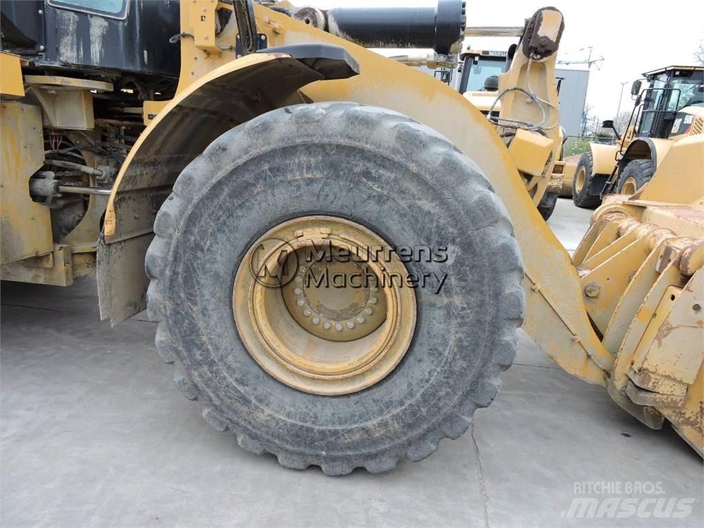 CAT 972M Wheel Loaders